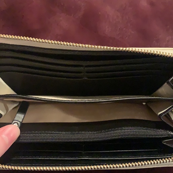 Kate Spade Blue Striped Zip Wallet - Picture 6 of 14